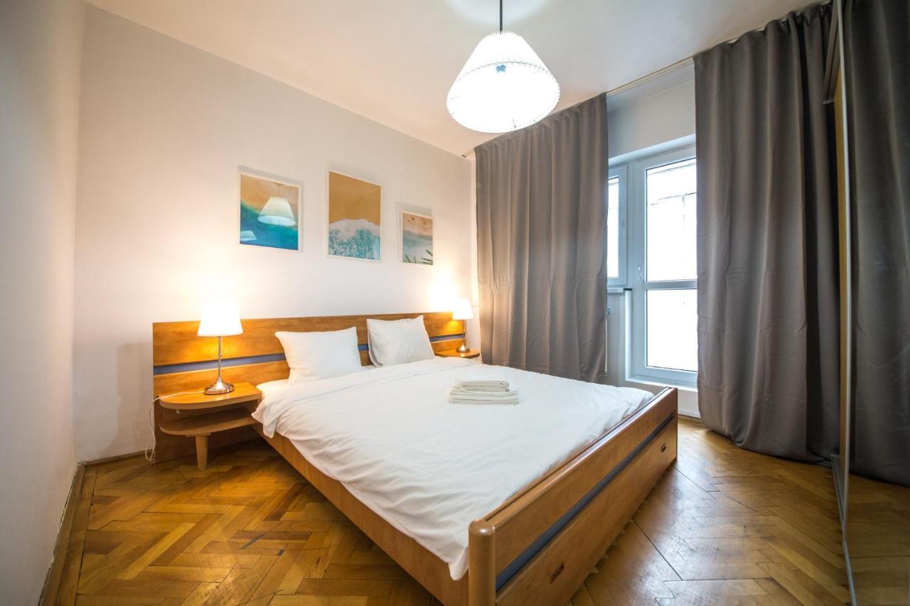 Unirii Cozy Apartment By Olala Homes Bukares Bagian luar foto
