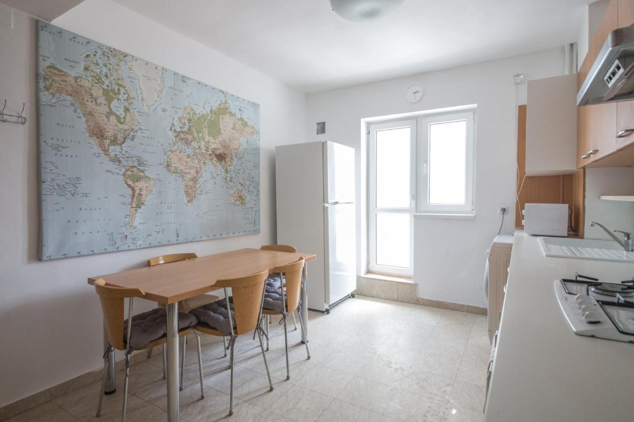 Unirii Cozy Apartment By Olala Homes Bukares Bagian luar foto